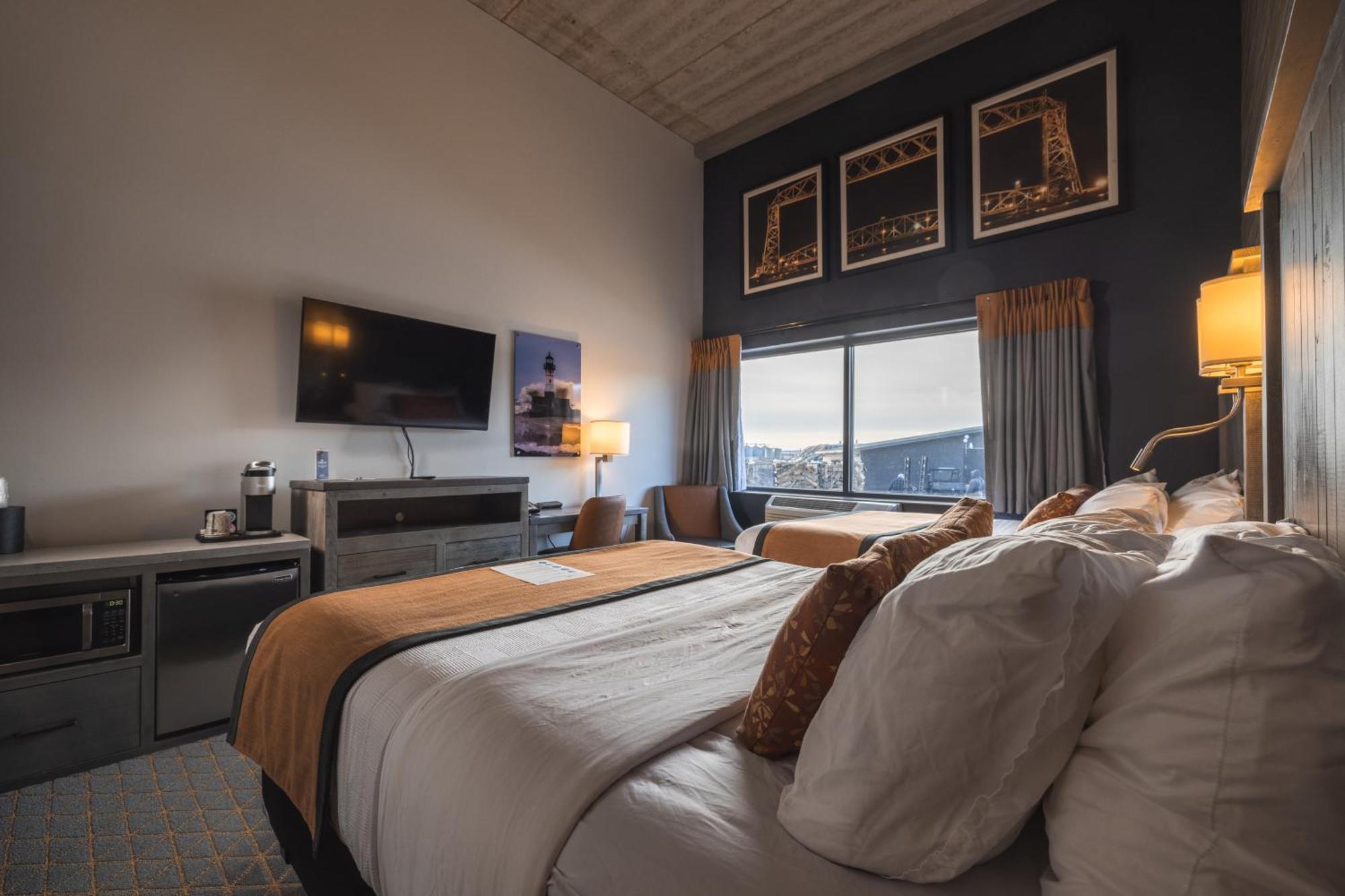 Pier B Hotel